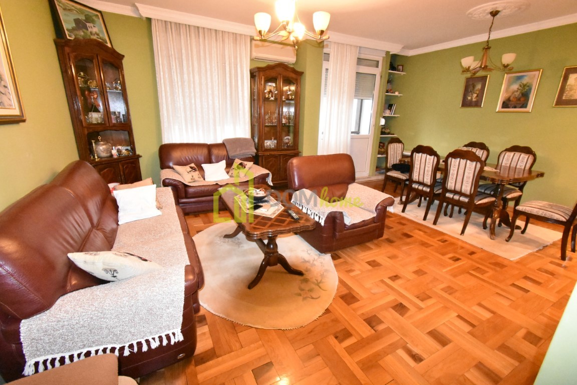 Trosoban stan 100m2, Preko Morače